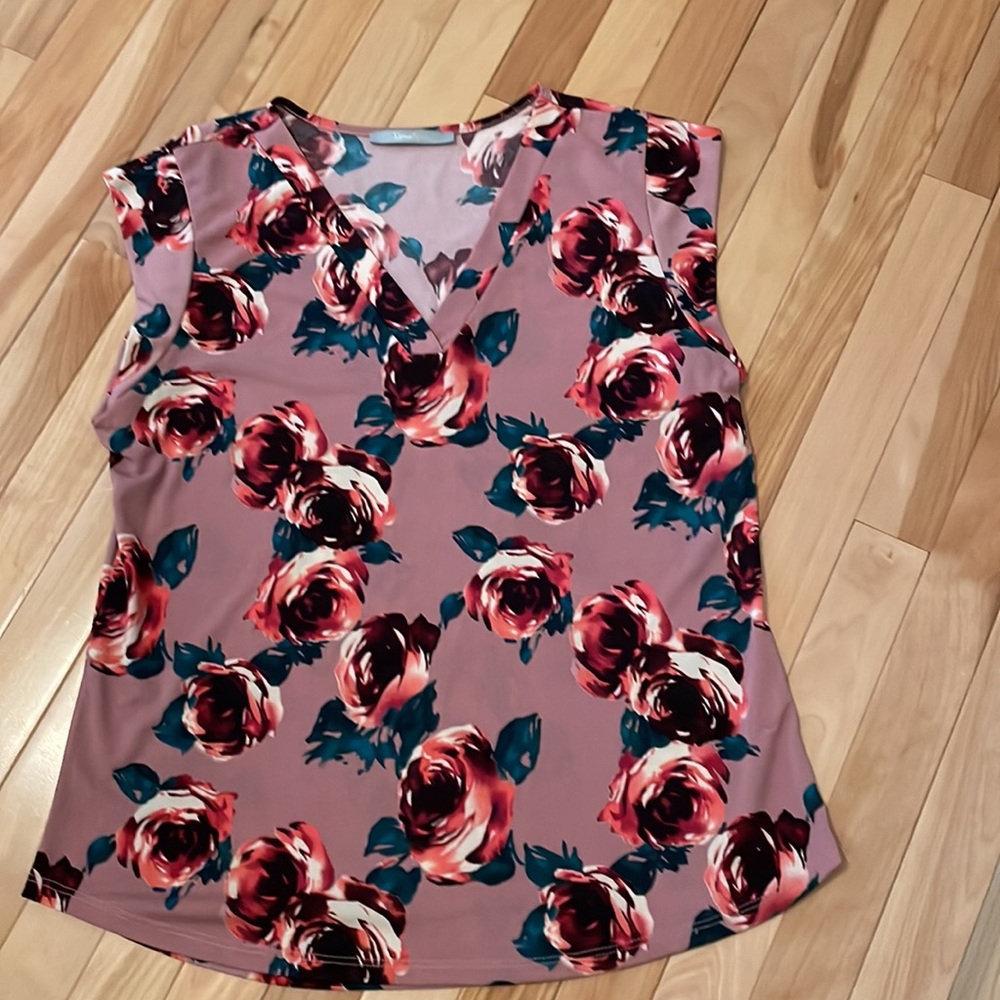 boutique floral, Rose top USA made 🩷🎀